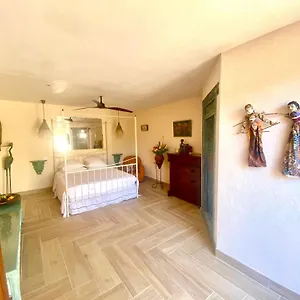 Les Terrasses De Lo Bed & Breakfast